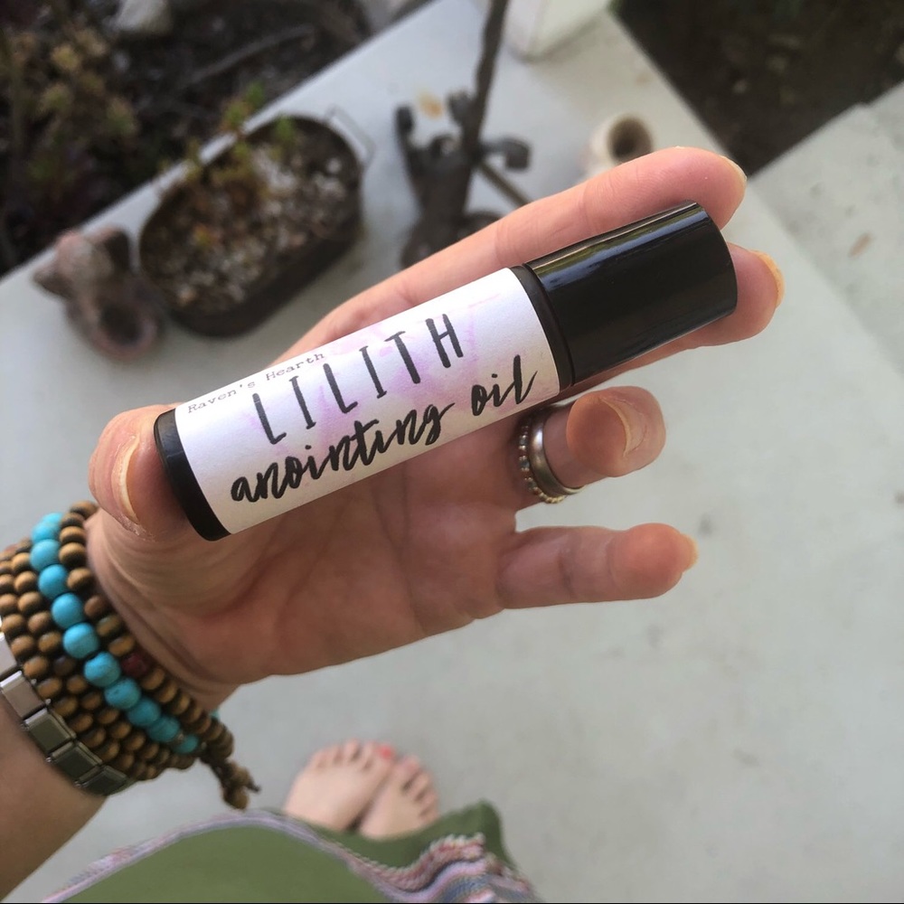 LILITH Anointing Oil — For the Wild Woman!